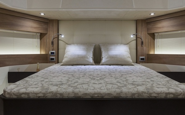 Аренда яхты Cranchi 43 Eco Trawler на Сардинии, Италия, Франция